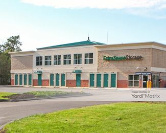 Photo 2 of Extra Space Storage - 634 Plain Street, Marshfield, MA