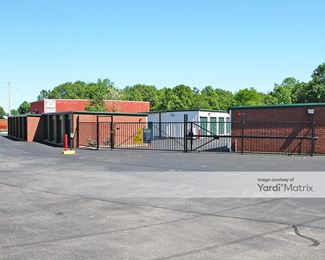 Photo 2 of Extra Space Storage - 934 Washington Street, Norwood, MA