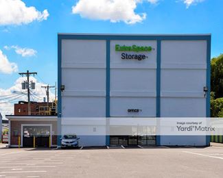 Photo 5 of Extra Space Storage - 2050 Revere Beach Pkwy, Everett, MA