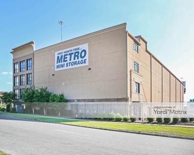 Storage Units for Rent available at 900 17th Street North, Birmingham, AL 35203