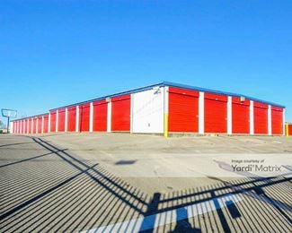 Photo 3 of iStorage - 320 6th Avenue SW, Birmingham, AL