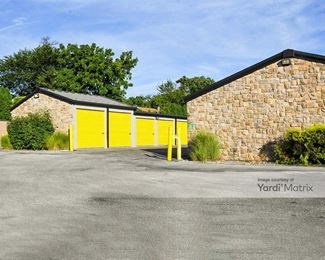 Photo 3 of Storage King USA - 1354 Hook Road, Sharon Hill , PA