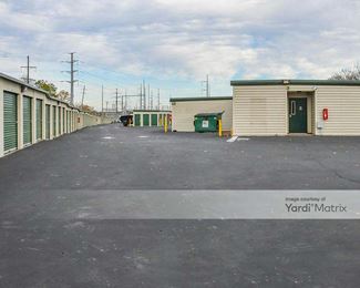 Photo 2 of Extra Space Storage - 1145 Easton Road, Willow Grove, PA