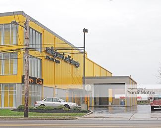 Photo 3 of Safeguard Self Storage - 830 East Hunting Park Avenue, Philadelphia, PA