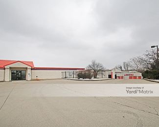 Photo 2 of Public Storage - 1099 North Rangeline Road, Carmel, IN