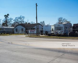 Photo 2 of Right Move Storage - 229 Dell Dale Street, Channelview, TX