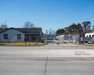 Photo 3 of Right Move Storage - 229 Dell Dale Street, Channelview, TX