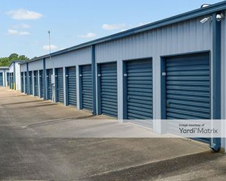 Photo 4 of Storage Rentals of America - 1964 Northpark Drive, Kingwood, TX
