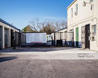 Photo 4 of Southmore Lock-Store - 1112 West Southmore Avenue, Pasadena, TX