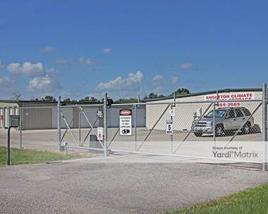 Storage Units for Rent available at 1009 South Velasco Street, Angleton, TX 77515