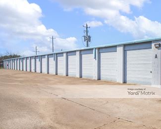 Photo 2 of Lake Jackson Self Storage - 212 Abner Jackson Pkwy, Lake Jackson, TX
