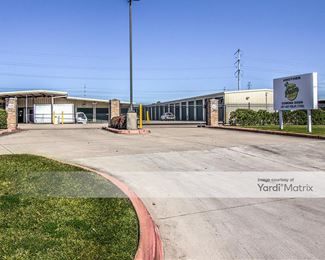 Photo 4 of iStorage - 620 Normandy Street, Houston, TX