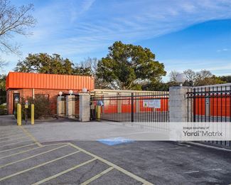 Photo 3 of Public Storage - 5710 Broadway Street, Pearland, TX