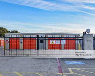 Photo 4 of Public Storage - 5710 Broadway Street, Pearland, TX