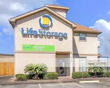 Storage Units for Rent available at 1238 FM 1462 Road, Alvin, TX 77511