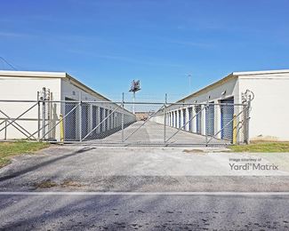 Photo 3 of Extra Space Storage - 7134 Golf Way, Houston, TX