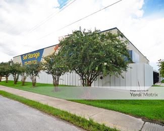 Photo 2 of Extra Space Storage - 1927 Scott Street, Houston, TX