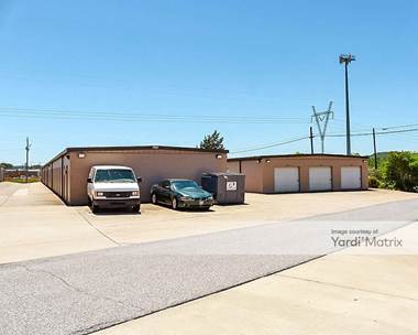 Storage Units for Rent available at 2792 Pelham Pkwy, Pelham, AL 35124