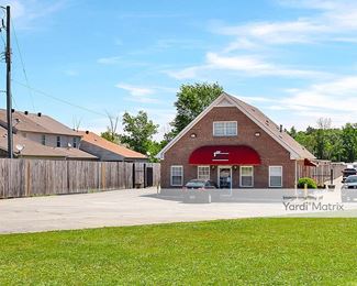 Photo 4 of First Self Storage - 5119 Highway 17, Helena, AL