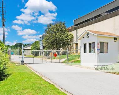 Storage Units for Rent available at 100 West Oxmoor Road, Birmingham, AL 35209
