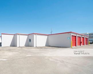 Photo 4 of iStorage - 1440 South Egret Bay Blvd, League City, TX