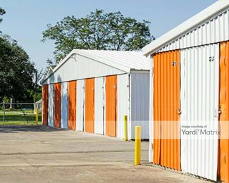 Photo 2 of 10 Federal Storage - 15442 Highway 6, Santa Fe, TX