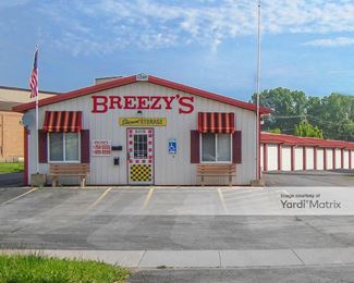 Photo 3 of Breezy-s Discount Storage - 1515 Pleasant Street, DeKalb, IL