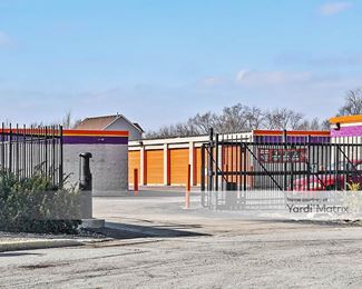 Photo 3 of Public Storage - 200 Brook Court, Bolingbrook, IL