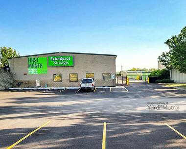 Storage Units for Rent available at 2625 East Main Street, Saint Charles, IL 60174