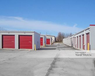 Photo 3 of 10 Federal Storage - 2710 North Farnsworth Avenue, Aurora, IL