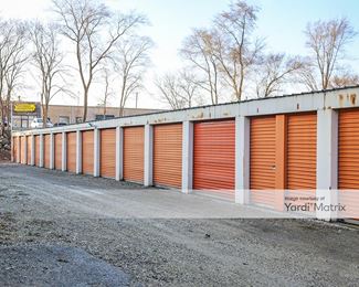 Photo 2 of Crystal Lake 24 Hour Self Storage - 4410 Northwest Hwy, Crystal Lake, IL