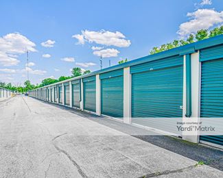 Photo 4 of Public Storage - 900 Locust Street, Valparaiso, IN