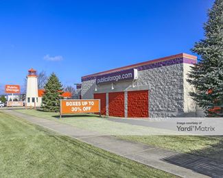Photo 3 of Public Storage - 2213 North Rand Road, Palatine, IL