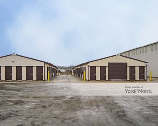 Photo 3 of Broadway Mini Storage - 11100 Broadway Avenue, Crown Point, IN
