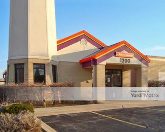 Photo 2 of Public Storage - 1200 West Irving Park Road, Schaumburg, IL