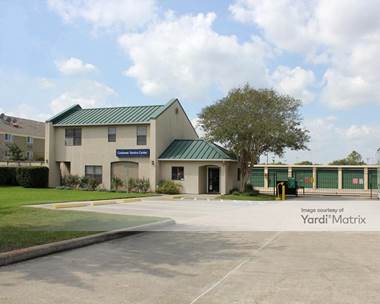 Storage Units for Rent available at 2811 Bay Area Blvd, Houston, TX 77058