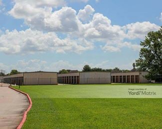 Photo 1 of Extra Space Storage - 4222 North Main Street, Baytown, TX