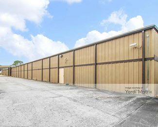 Photo 3 of Extra Space Storage - 6402 Fairmont Pkwy, Pasadena, TX