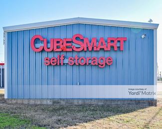 Photo 4 of CubeSmart Self Storage - 1932 FM 523, Freeport, TX