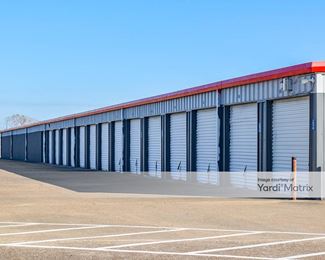 Photo 5 of CubeSmart Self Storage - 1932 FM 523, Freeport, TX