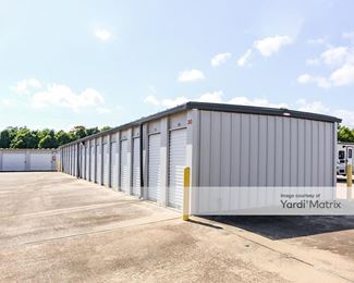 Photo 4 of Extra Space Storage - 115 Richwood Drive, Richwood, TX