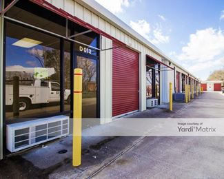 Photo 3 of Extra Space Storage - 10617 Fuqua Street, Houston, TX