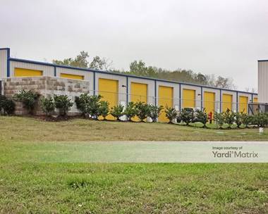 Storage Units for Rent available at 10800 Red Bluff Road, Pasadena, TX 77507