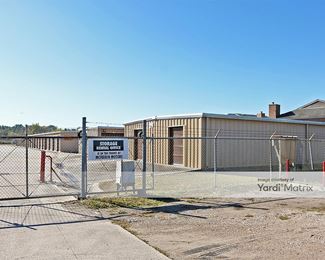 Photo 3 of Humble All Purpose Storage - 1386 FM 1960 East Bypass, Humble, TX