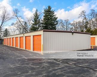 Photo 2 of Roberts Road Mini Storage - 4015 Roberts Road, Island Lake, IL
