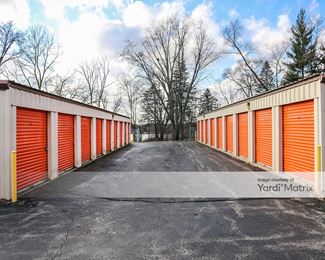 Photo 4 of Roberts Road Mini Storage - 4015 Roberts Road, Island Lake, IL