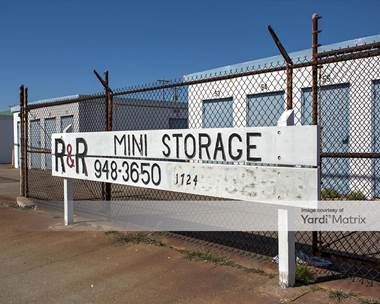 Storage Units for Rent available at 1724 Texas Avenue, Texas City, TX 77590