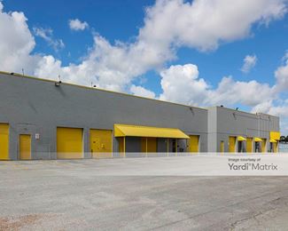 Photo 3 of Storage King USA - 120 South Alexander Drive, Baytown, TX