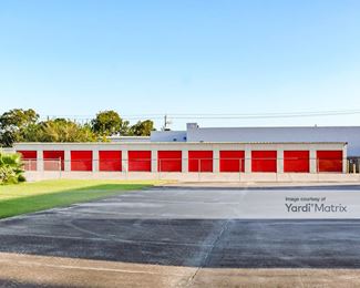 Photo 4 of Public Storage - 4013 Center Street, Deer Park, TX