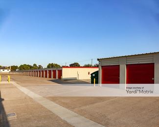 Photo 5 of Public Storage - 4013 Center Street, Deer Park, TX